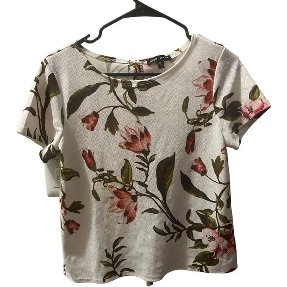 Moa Moa Tops - Moa Moa Open back with bows white top with pink flowers